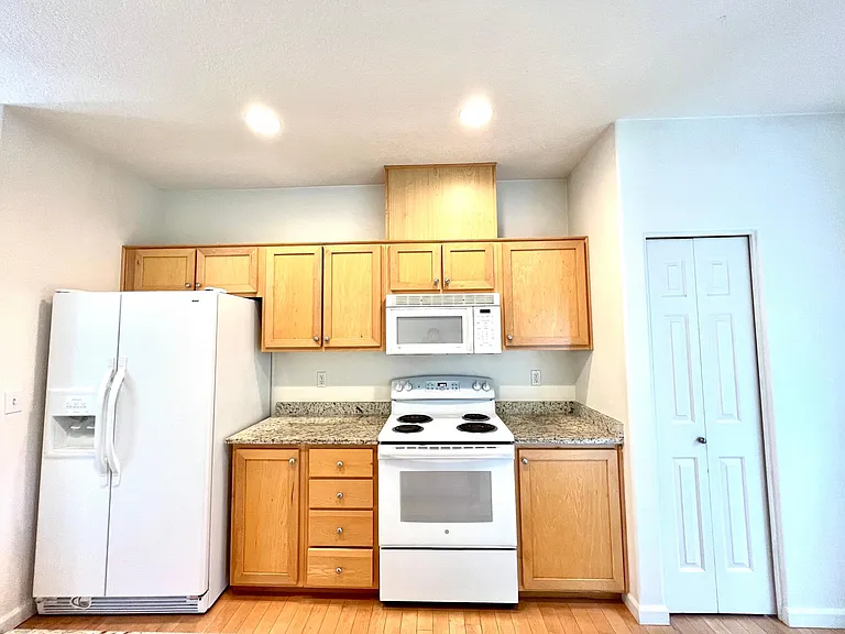 14741 SW Beard Rd #104 — Photo 11