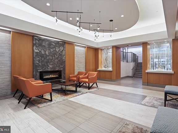 5th image of 355 I St SW #310S