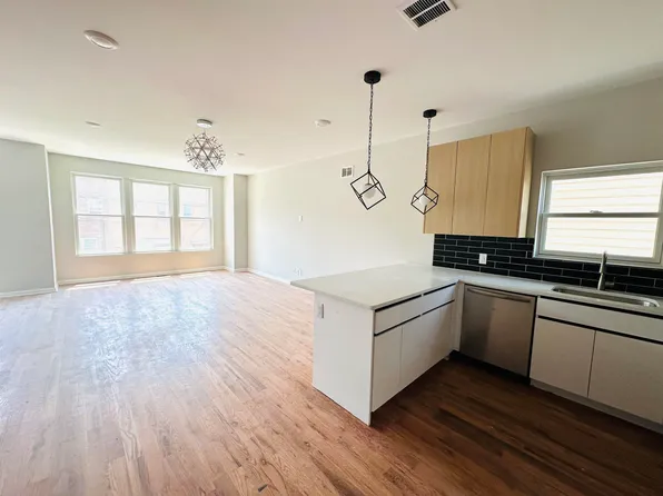 84 Logan Avenue image 4 of 16