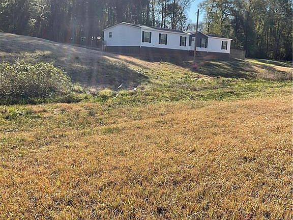 3rd image of 1300 Snow Rd N