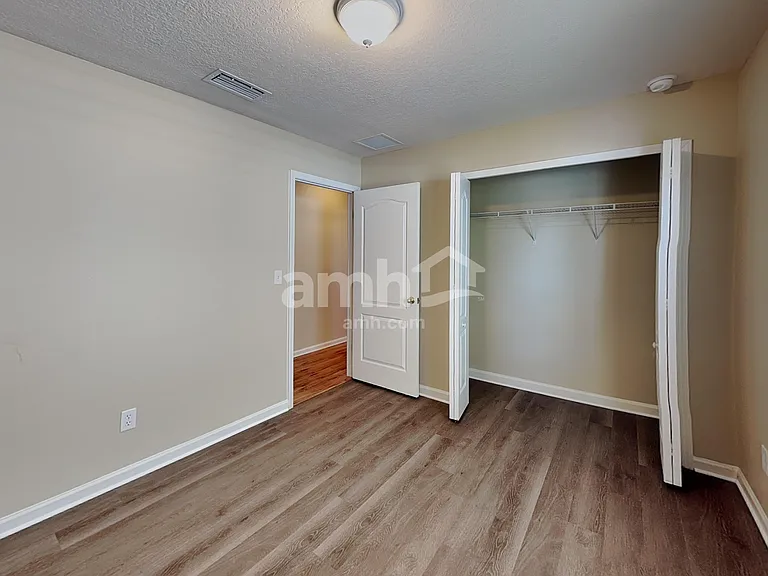 3888 Falcon Crest Dr — Photo 16