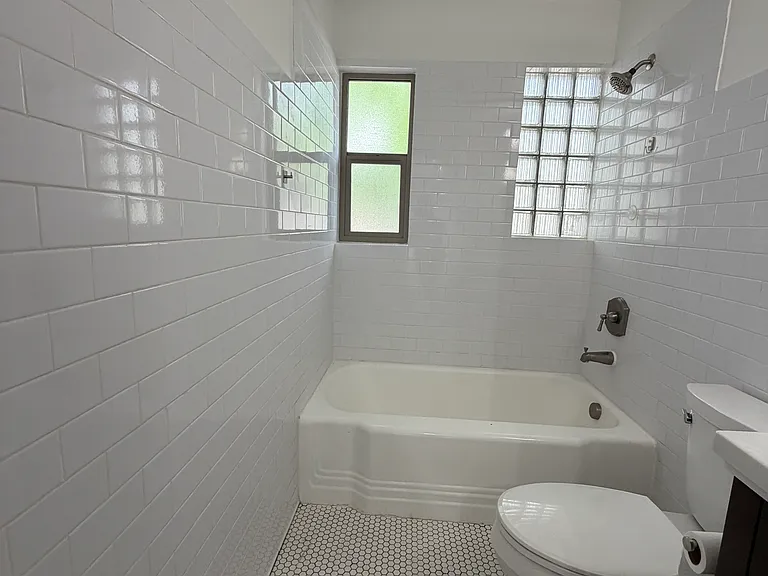 930 S Milwaukee Way — Photo 11