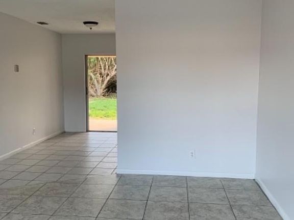 3rd image of 8866 SE Parkway Dr