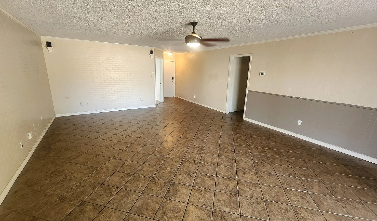 3 bed, 2.0 bath, 1603 sqft, $1,350 — Photo 2