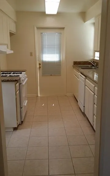 4430 Calhoun Ave #SINGLE STORY — Photo 5