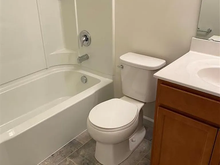 612 Summer Breeze Ln — Photo 10