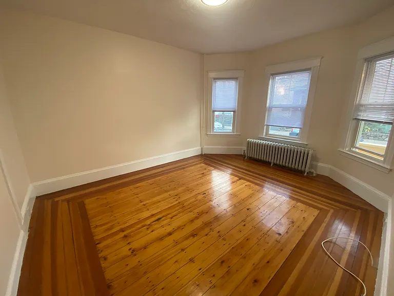 33 Everett Ave #1 — Photo 23