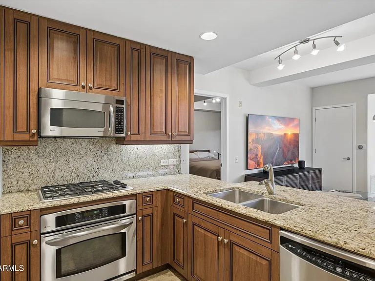 7157 E Rancho Vista Dr #5011 — Photo 8