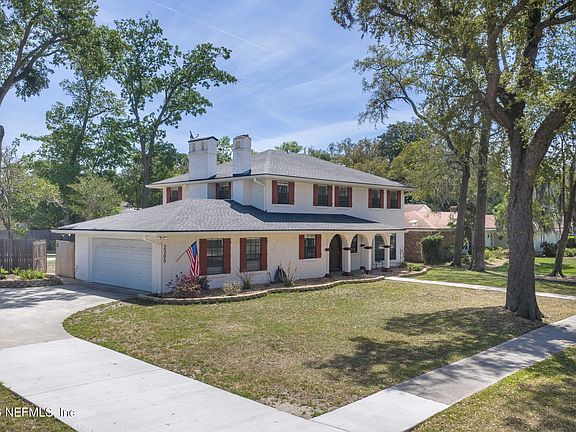 3rd image of 2305 STAFFORD Drive