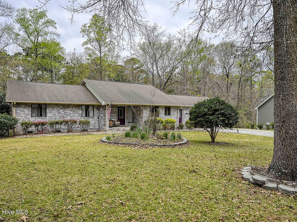 1st image of 206 Ravenswood Rd