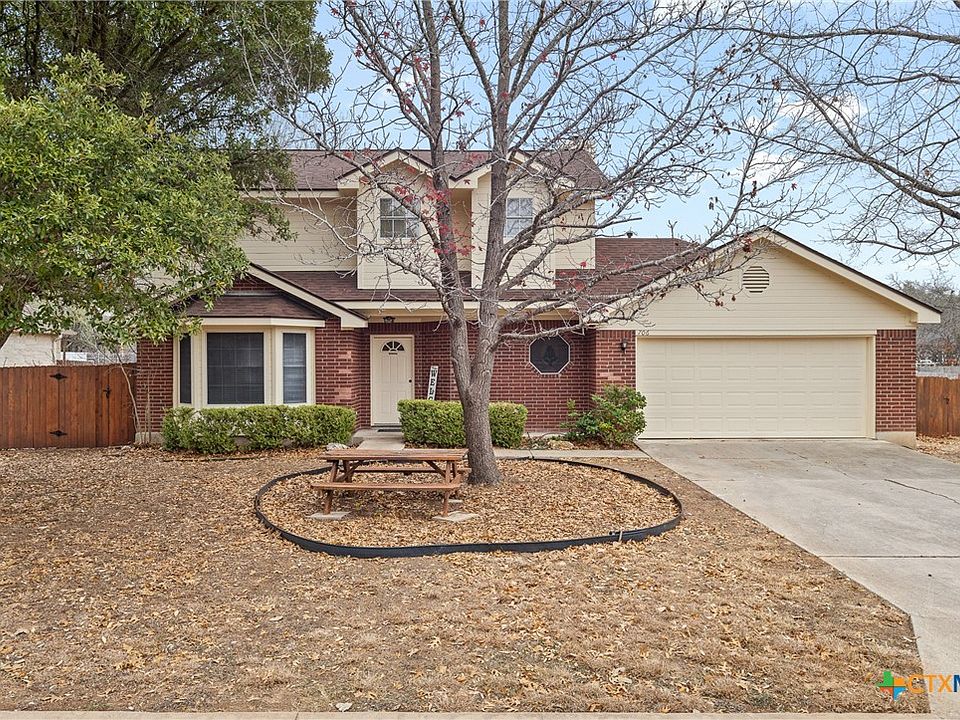 1st image of 706 Grapevine Dr