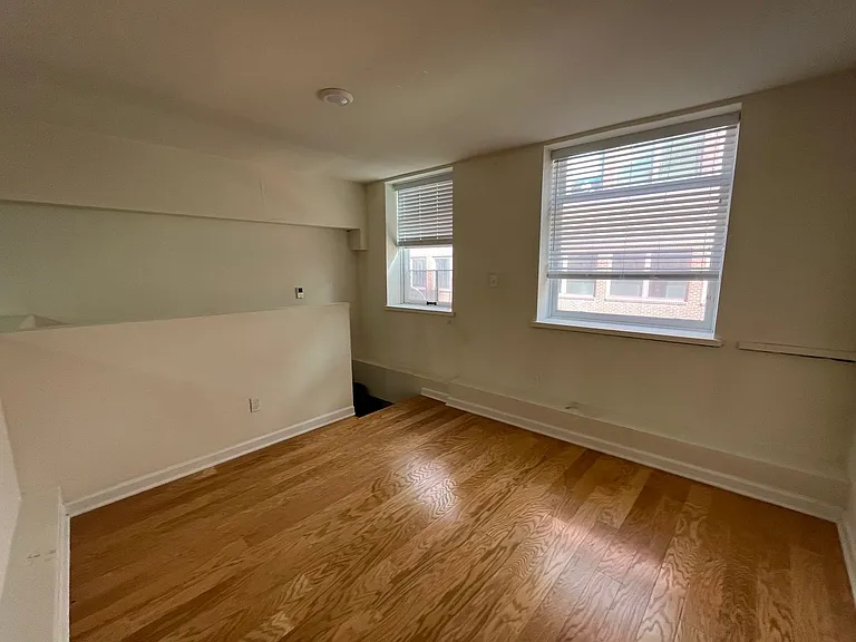 99 Pine Street — Photo 37