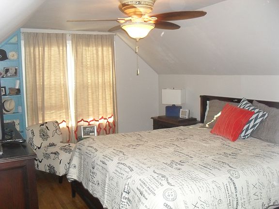 2nd image of 10216 Moonlight Way