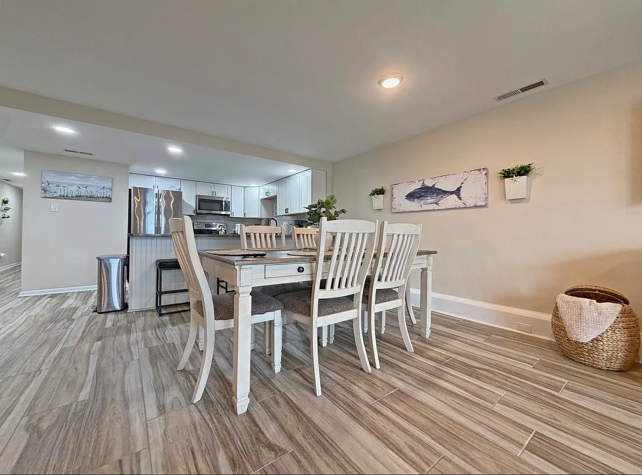 3 bed, 1395 sqft, $3,000 — Photo 3