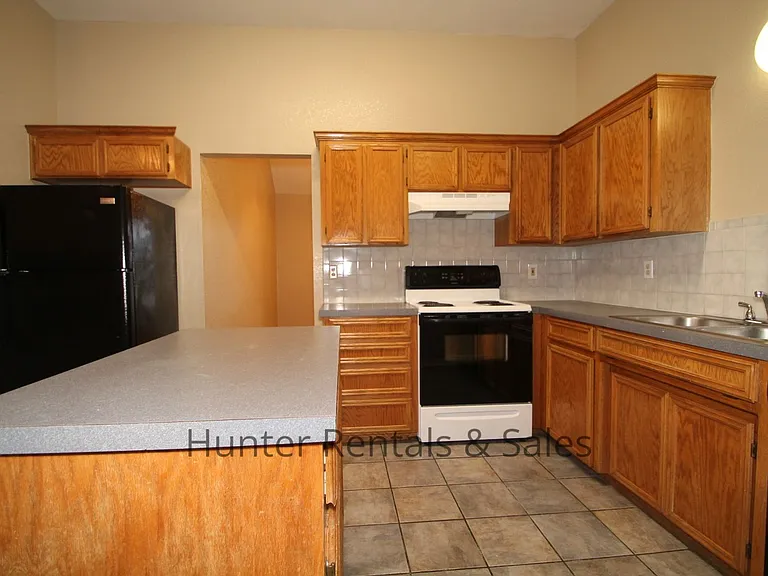 1012 Windy Hill Rd — Photo 9