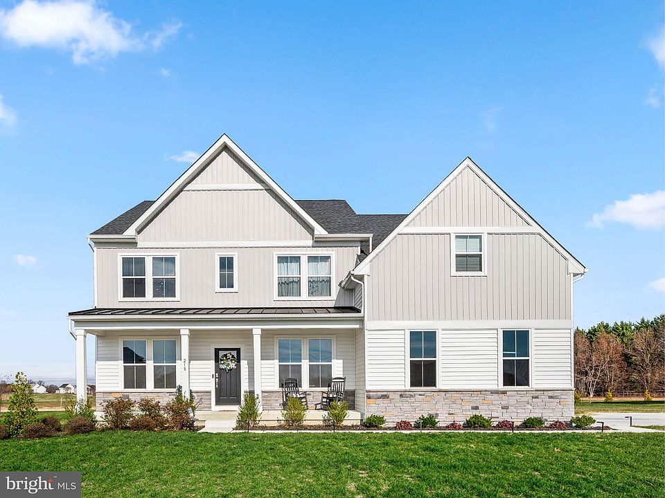 1st image of 131 Goldleaf Dr W