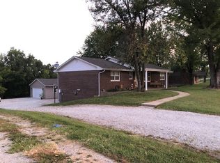 6113 Tyrone Dr, Jefferson City, MO 65101