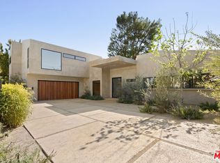 3565 Crownridge Dr, Sherman Oaks, CA 91403