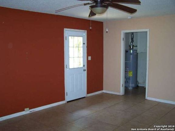 2nd image of 203 Greenlawn Ave