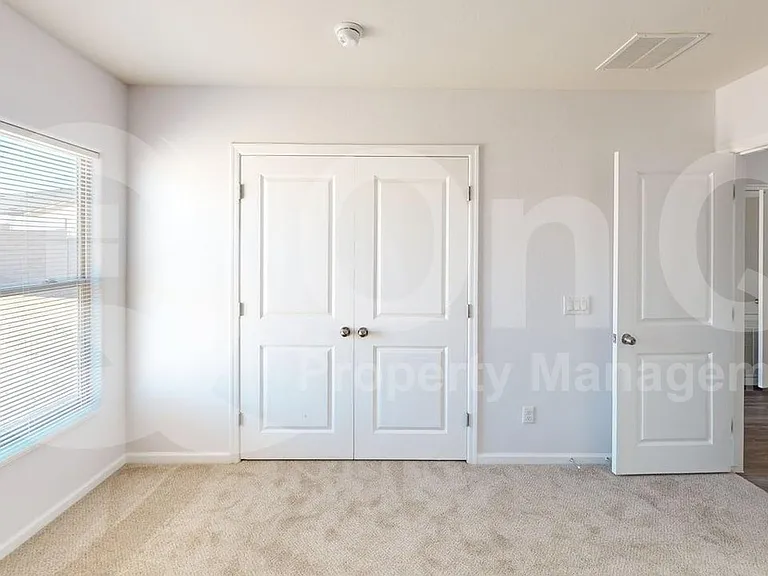 286 E Bobcat Pl — Photo 22