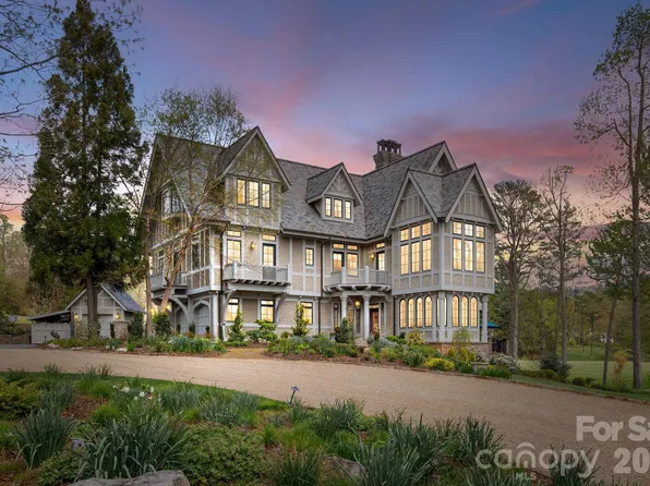 8 Fairway Pl, Biltmore Forest, NC 28803
