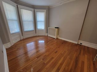 561 35th St FLOOR 1, Union City, NJ 07087