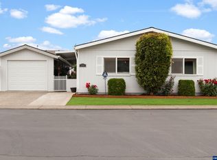 3450 Hiddenview Ln NE, Salem, OR 97305