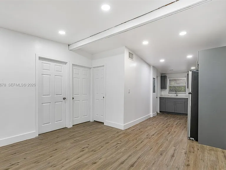2290 Rutland St — Photo 7
