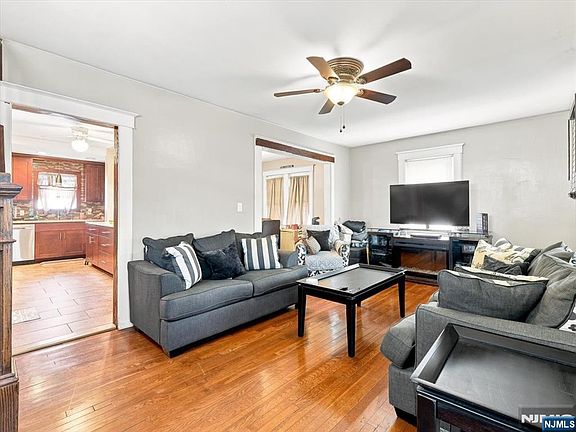 2nd image of 66 Ross Ave