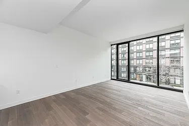 Rented by MaxInvest Real Estate, Inc.