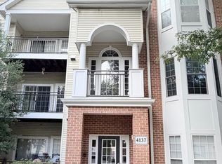 4137 Fountainside Ln Unit 201, Fairfax, VA 22030