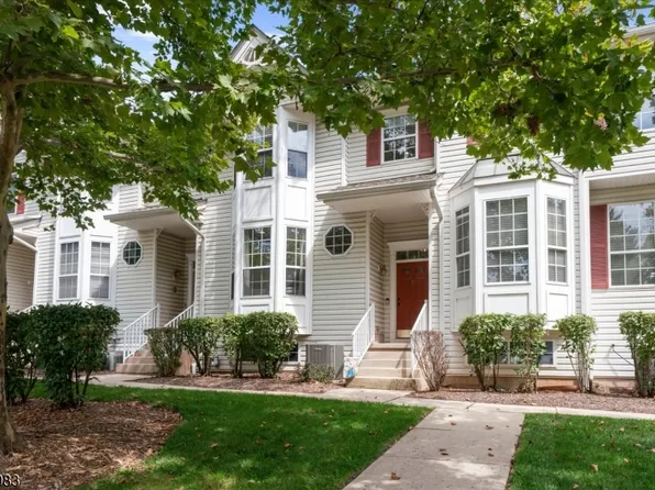 45 Cummington Ln, Raritan Twp., NJ 08822