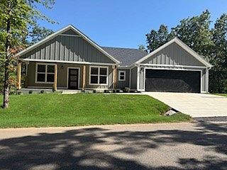 1st image of 32 Murphy Dr