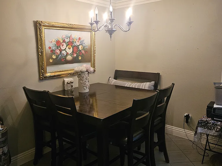1725 Loma Ave #3 — Photo 8