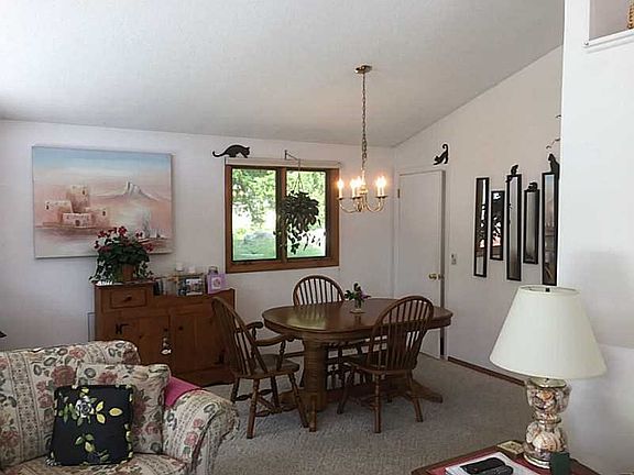 4th image of 364 Willard Ave