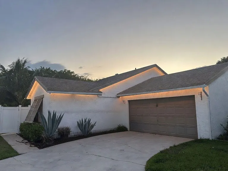 21581 Yellowstone Park Dr — Photo 2