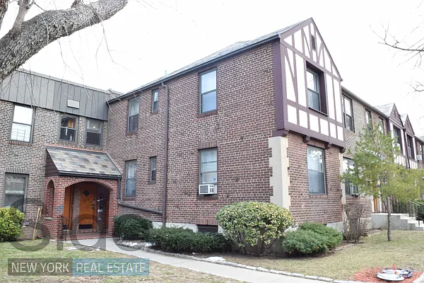 Rented by Sido New York LLC | media 7