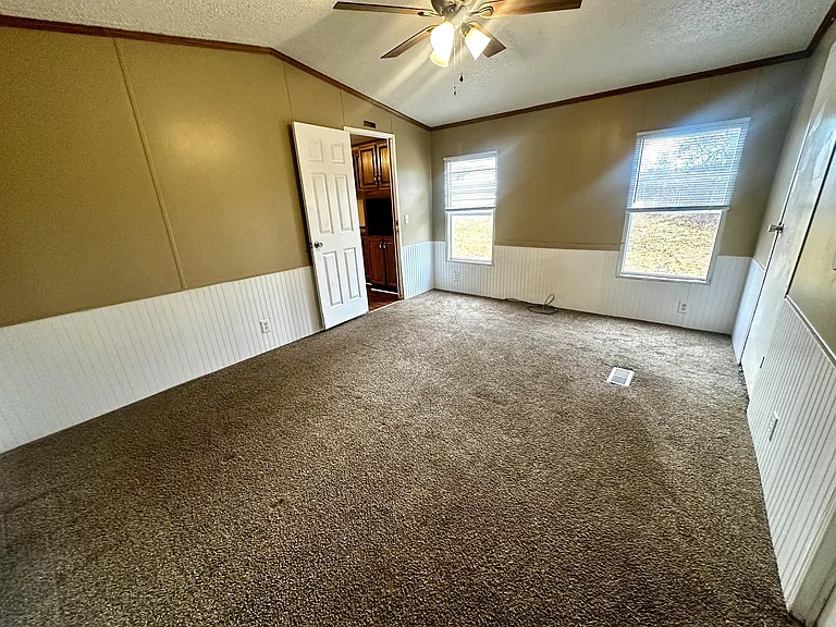 6175 Sapling Dr — Photo 5