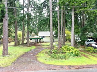 18049 1st Ave NE, Seattle, WA 98155