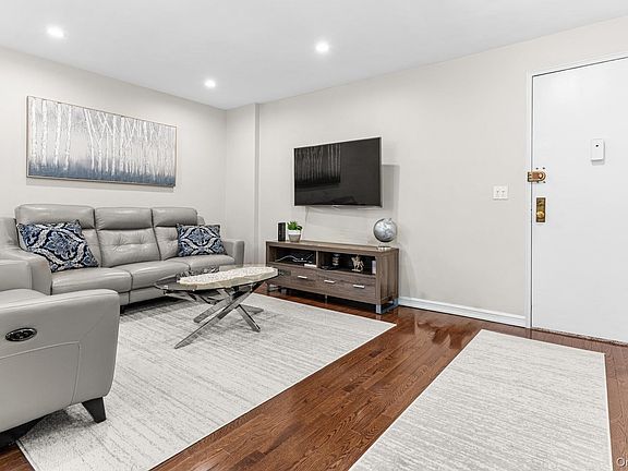 2nd image of 632 Palmer Road #8G