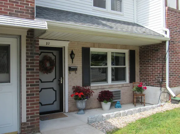 27 Surrey Lane #27, Torrington, CT 06790