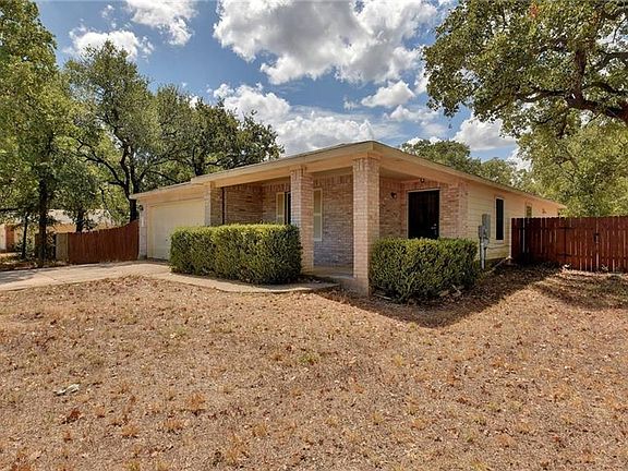 2nd image of 443 McDonald Ln W