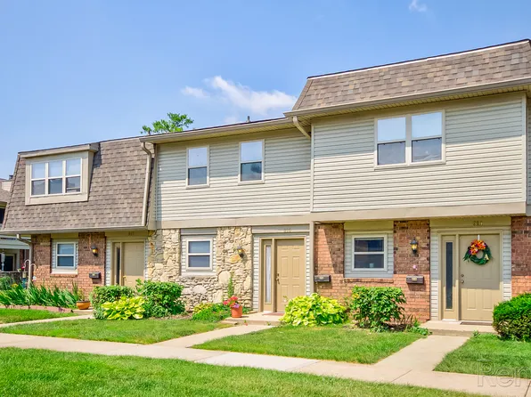 Twin Lakes Apartments of Carmel, 616 Ransburg Dr S #E0f67ac3c, Carmel, IN 46032