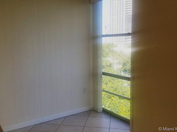3rd image of 17620 Atlantic Blvd APT 508
