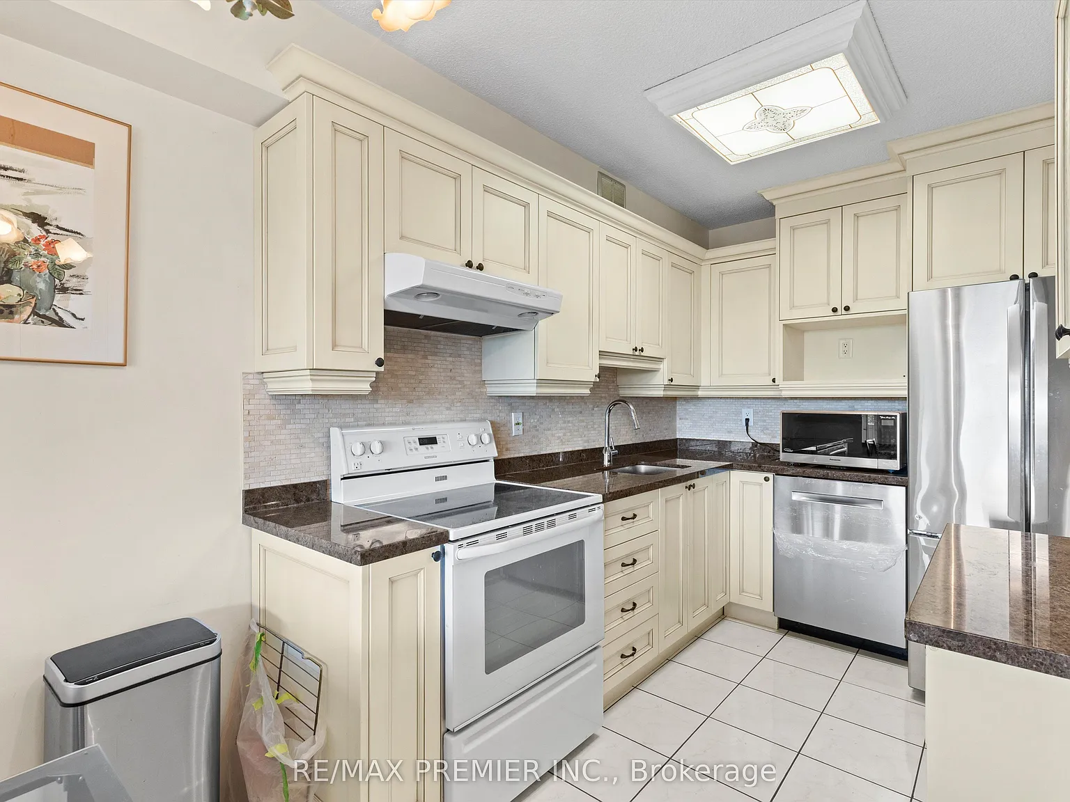 3 bed, $3,500 — Photo 4