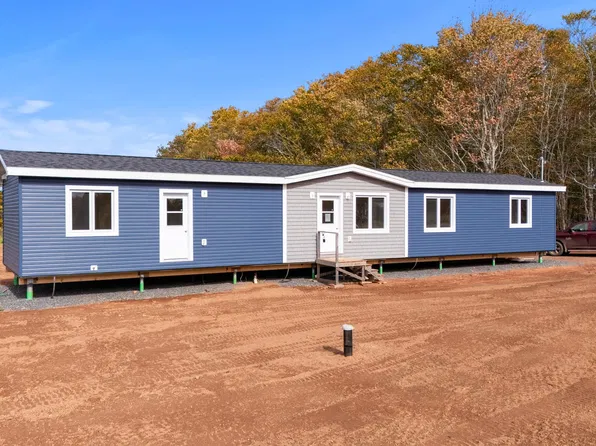 32 Church Rd, Saint Charles, PE C0A 2B0