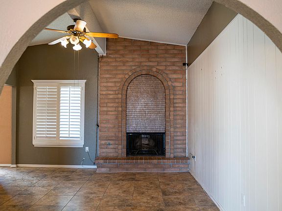 3rd image of 712 Centennial Dr