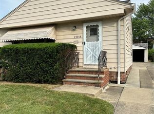 29914 Truman Ave, Wickliffe, OH 44092