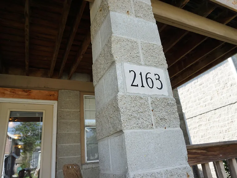 2163 Indianola Ave — Photo 2