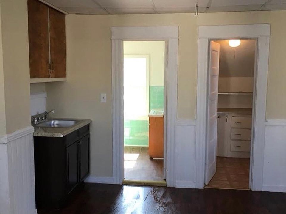 1st image of 15 Holmes Ave Floor 2
